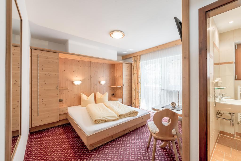 Ferienhaus Apart Sonnzeit Sölden Kamer foto