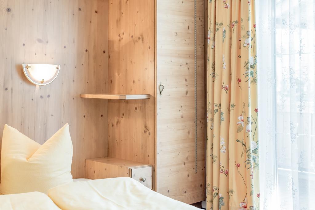 Ferienhaus Apart Sonnzeit Sölden Kamer foto