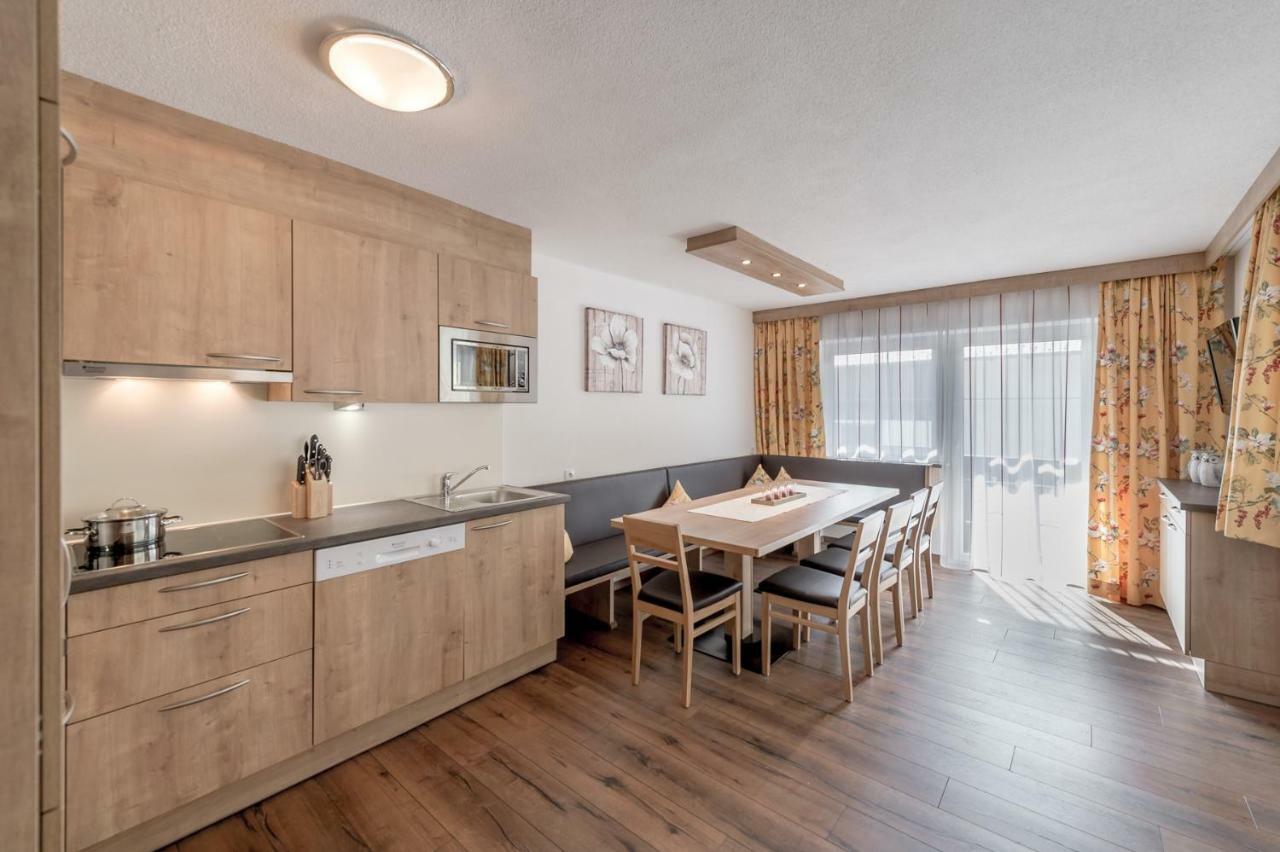 Ferienhaus Apart Sonnzeit Sölden Buitenkant foto